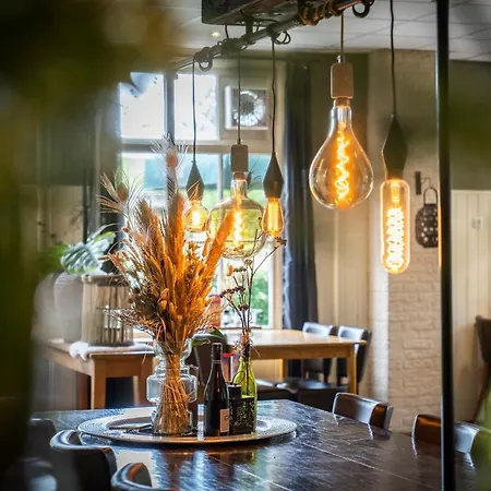 מלון Hendrik Texel 3*