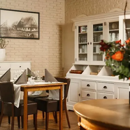 Hendrik Texel Hotel