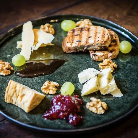 מלון Hendrik Texel 3*